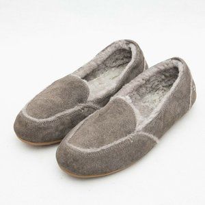 UGG Women's Hailey Suede Slipper Size 9
